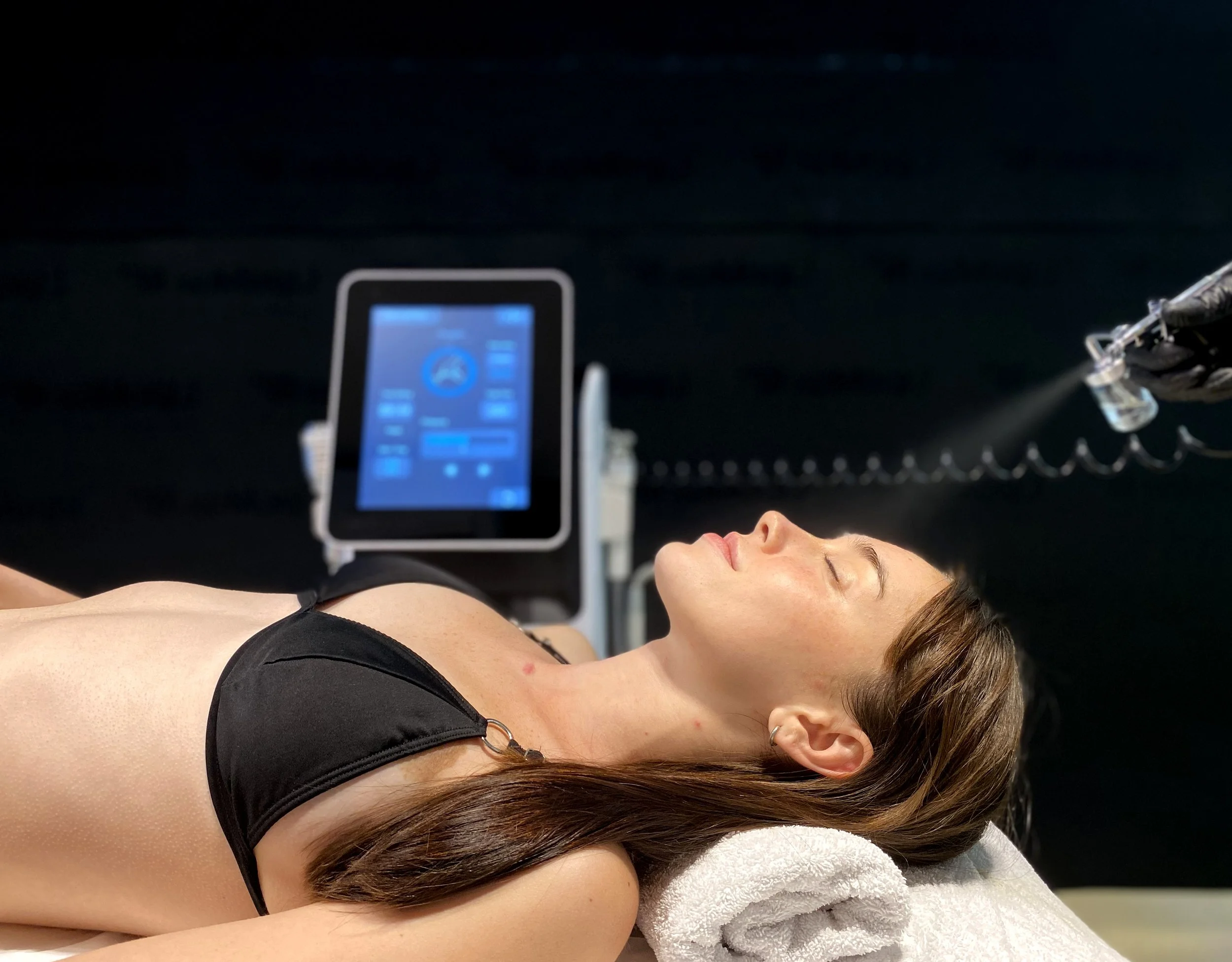 DermaMax HD hydrodermabrasion treatment