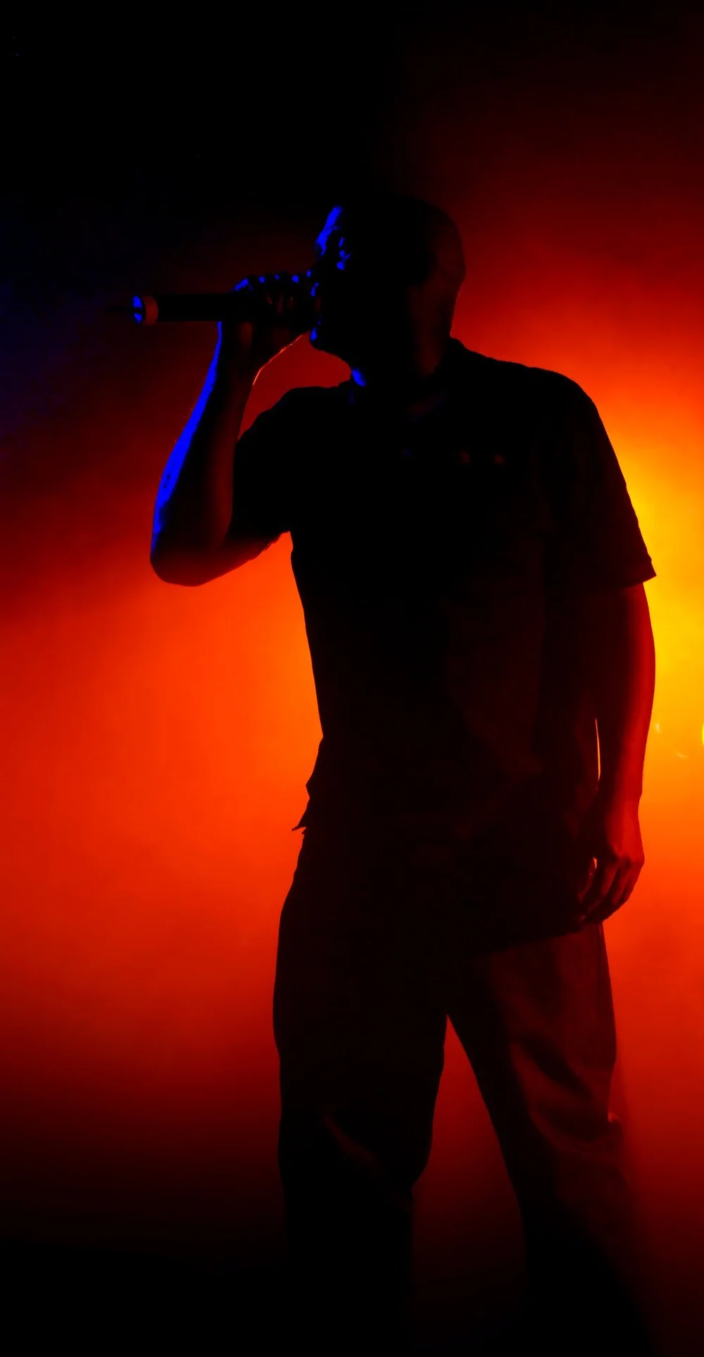 Live performance photograph by Gill Slaughter