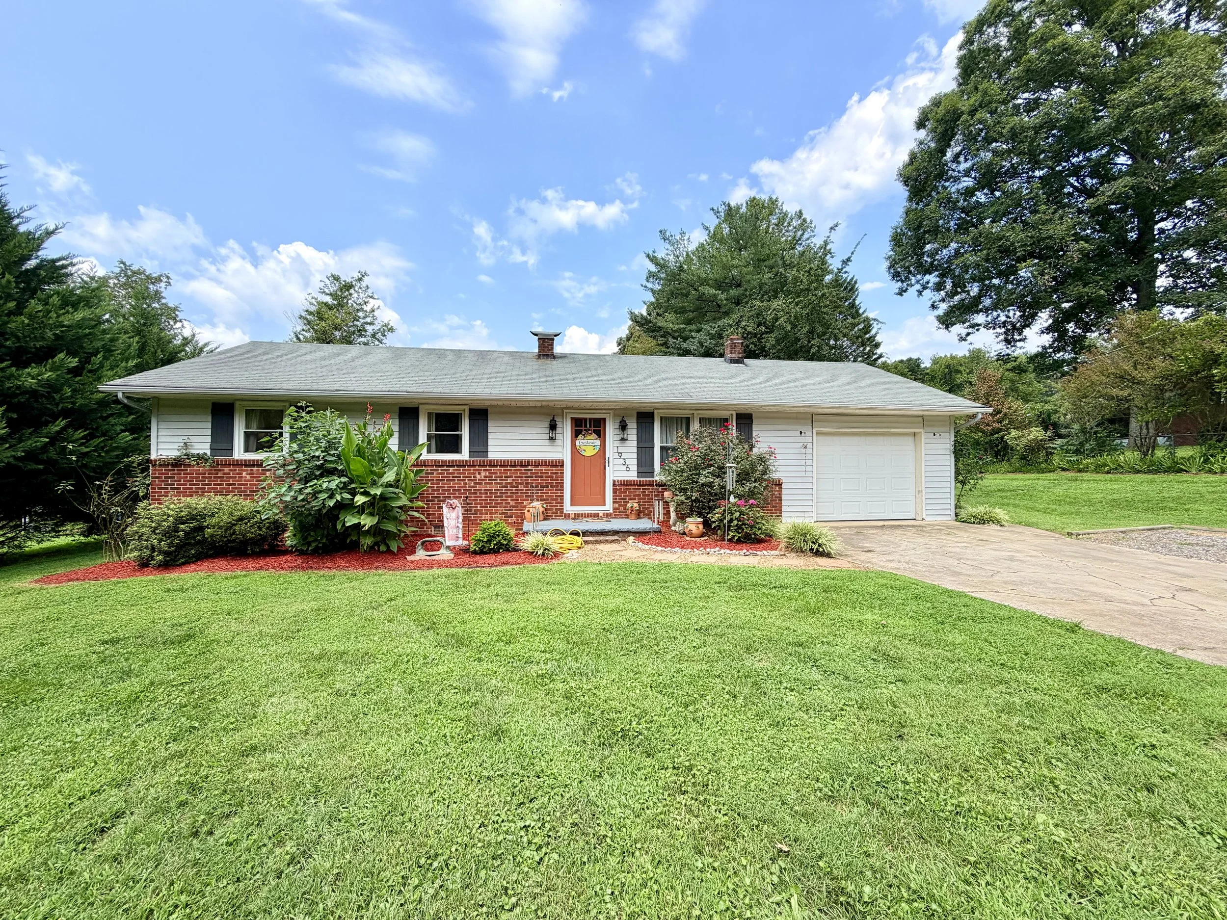 Actual home sold at 1936 Fairplains Road in North Wilkesboro
