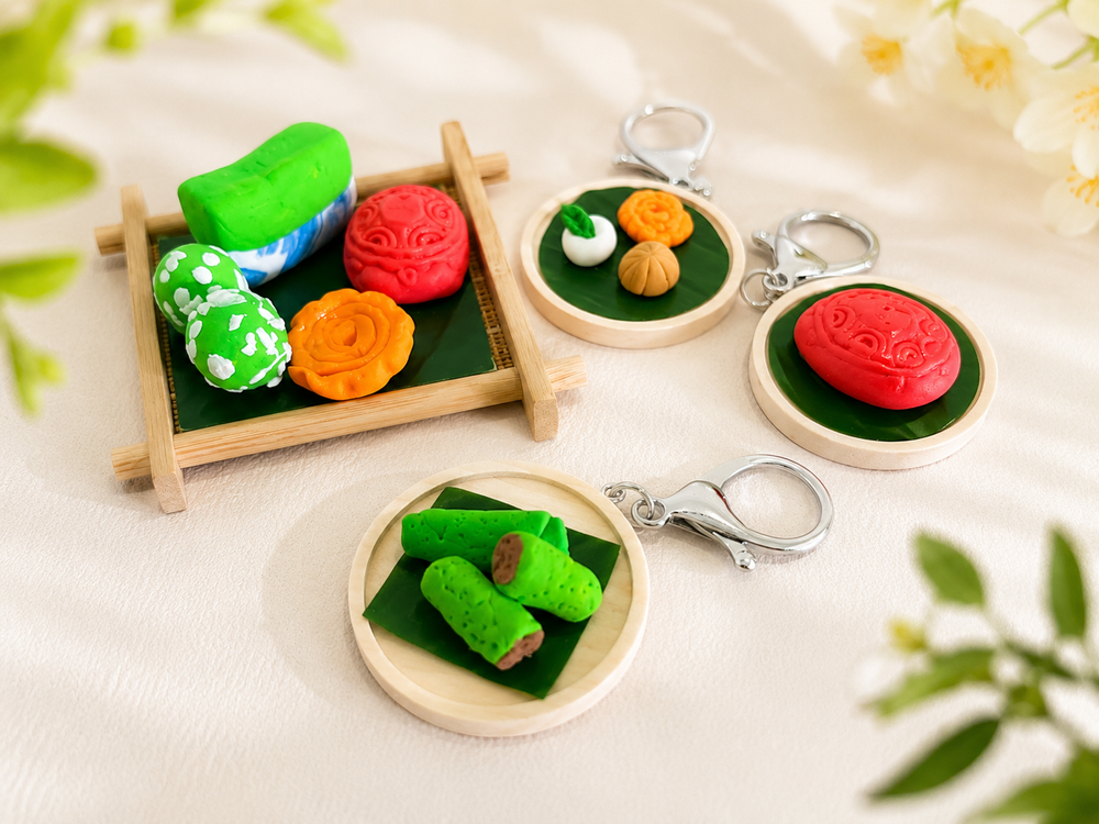 Miniature food craft keychains and handmade snack miniatures for inclusive art programme