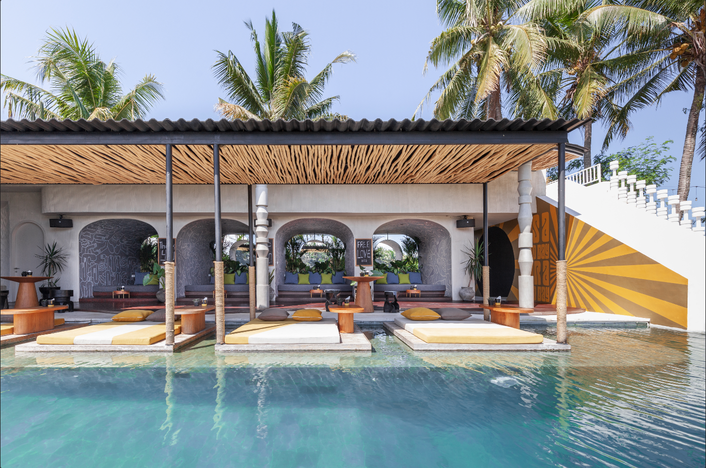 Soulshine Bali pool beds