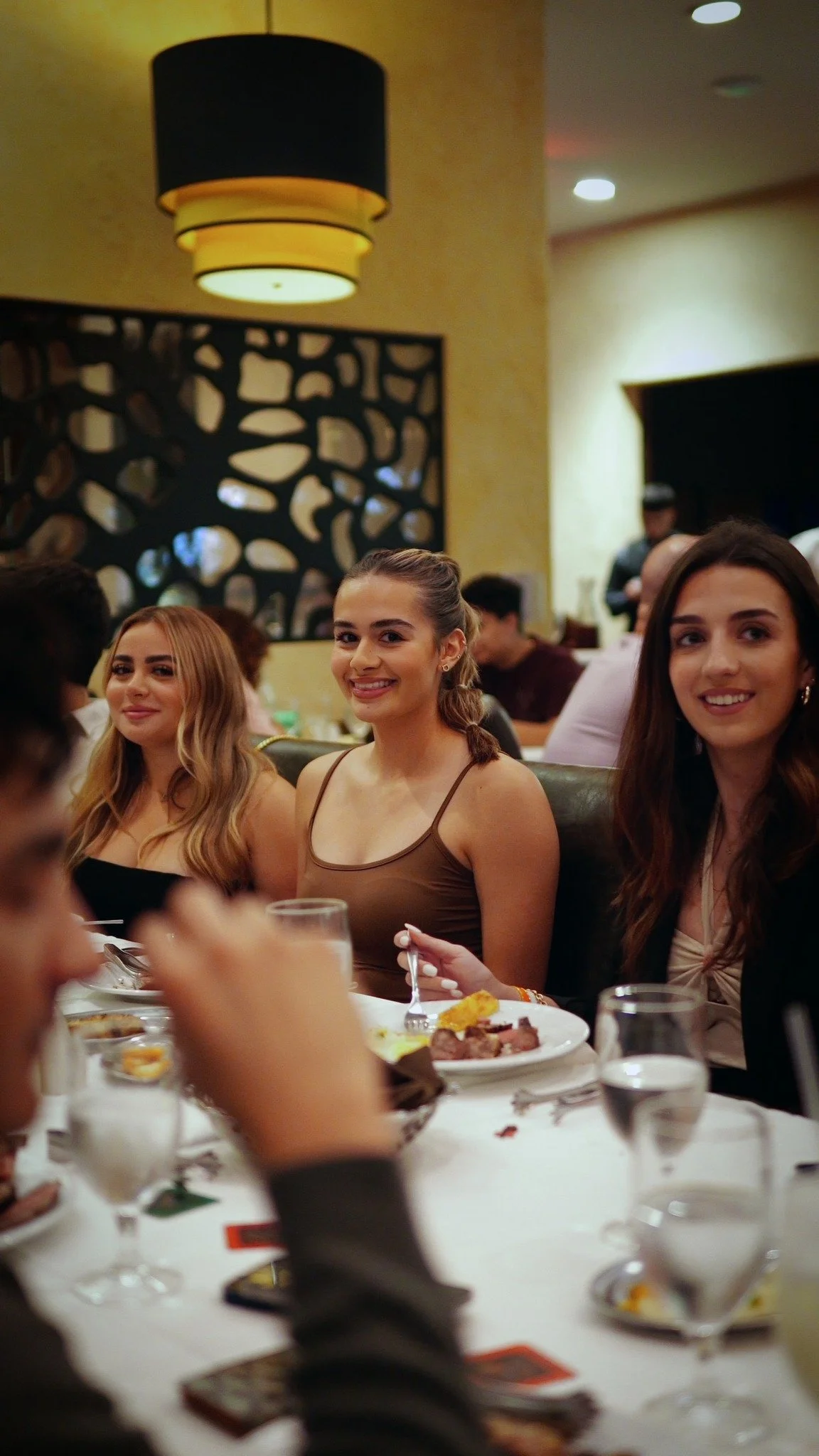 Guests dining at Brasão Plano