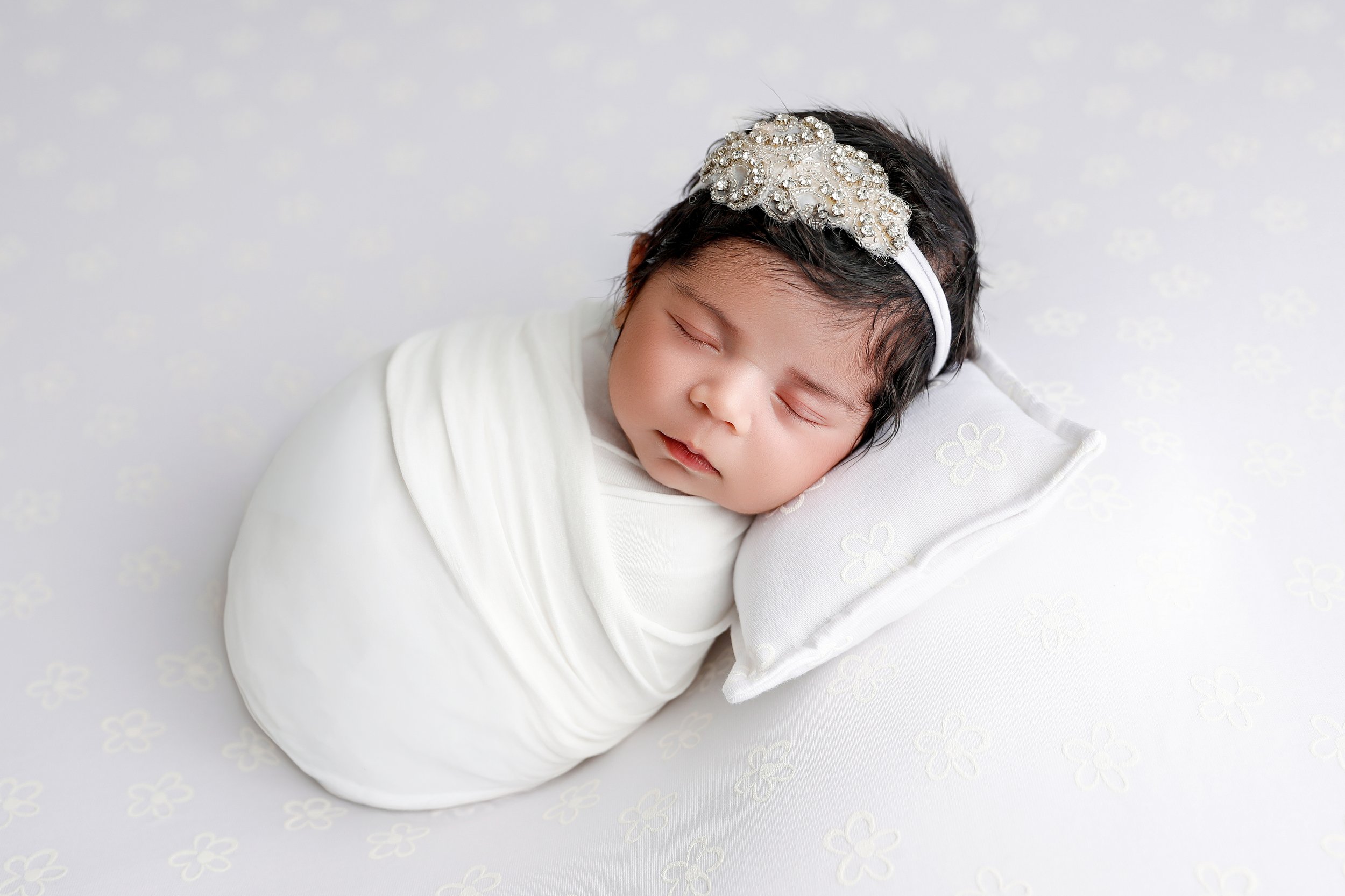 Newborn model