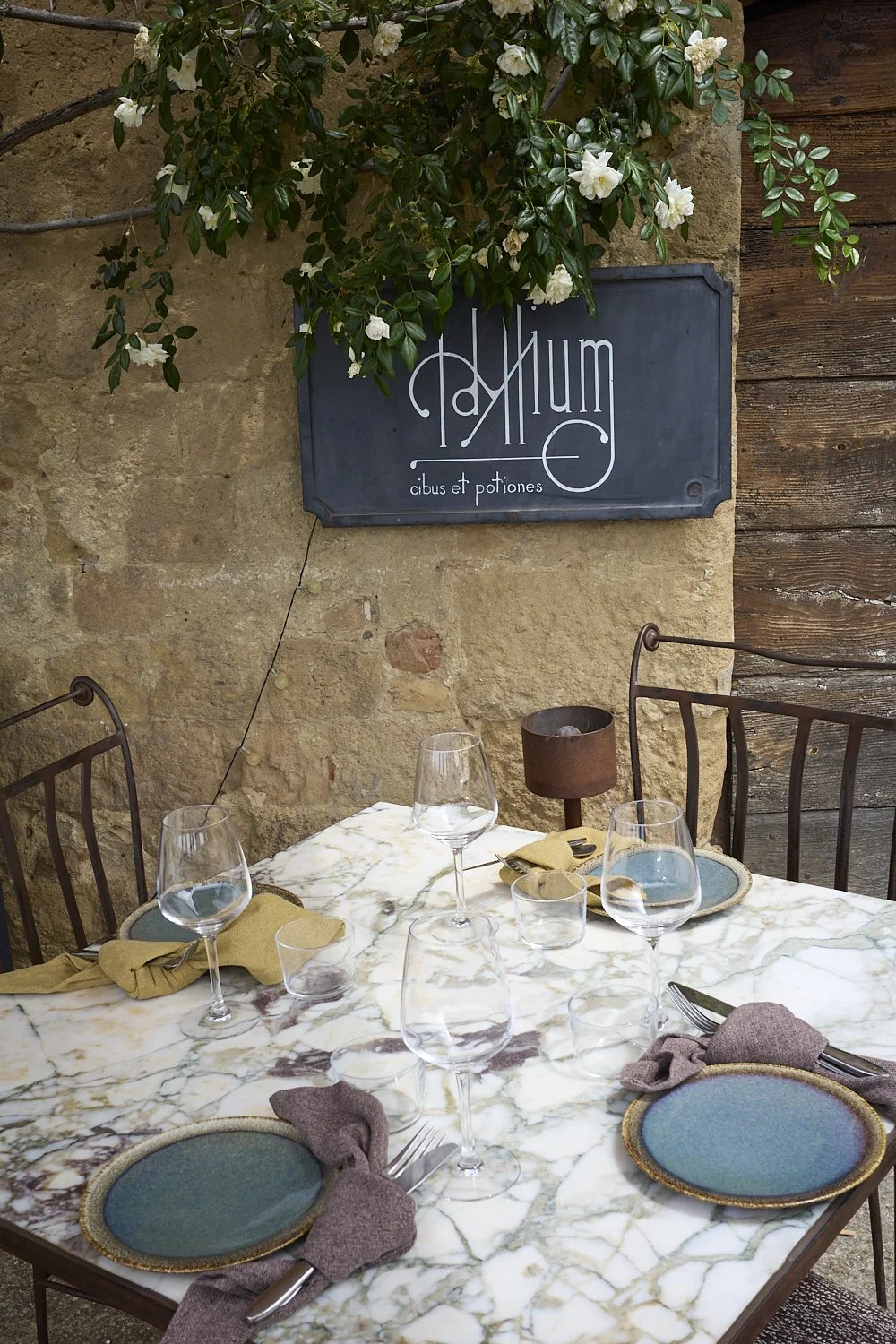 Commercial — Lunch Table