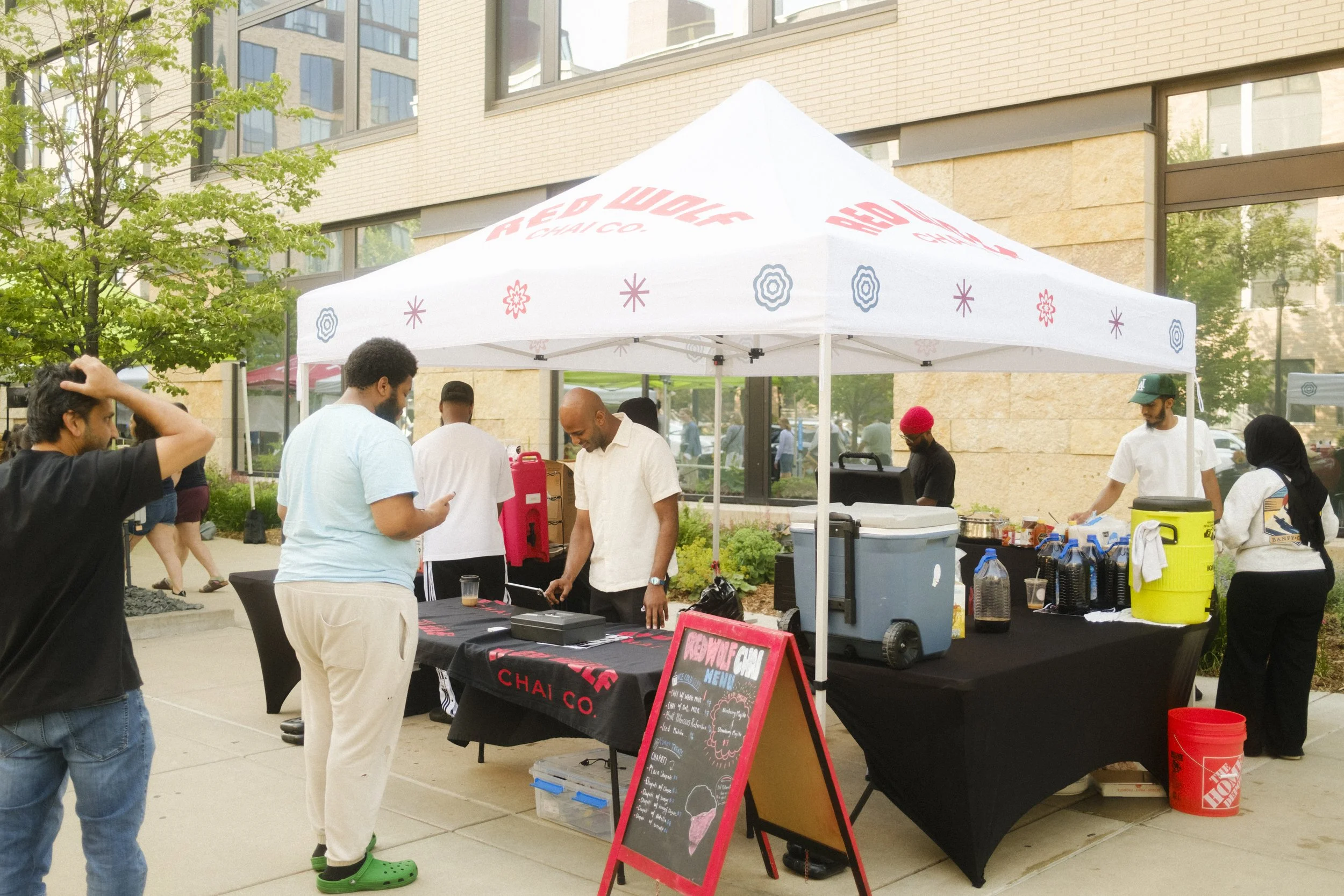 Red Wolf Chai at a farmers market event