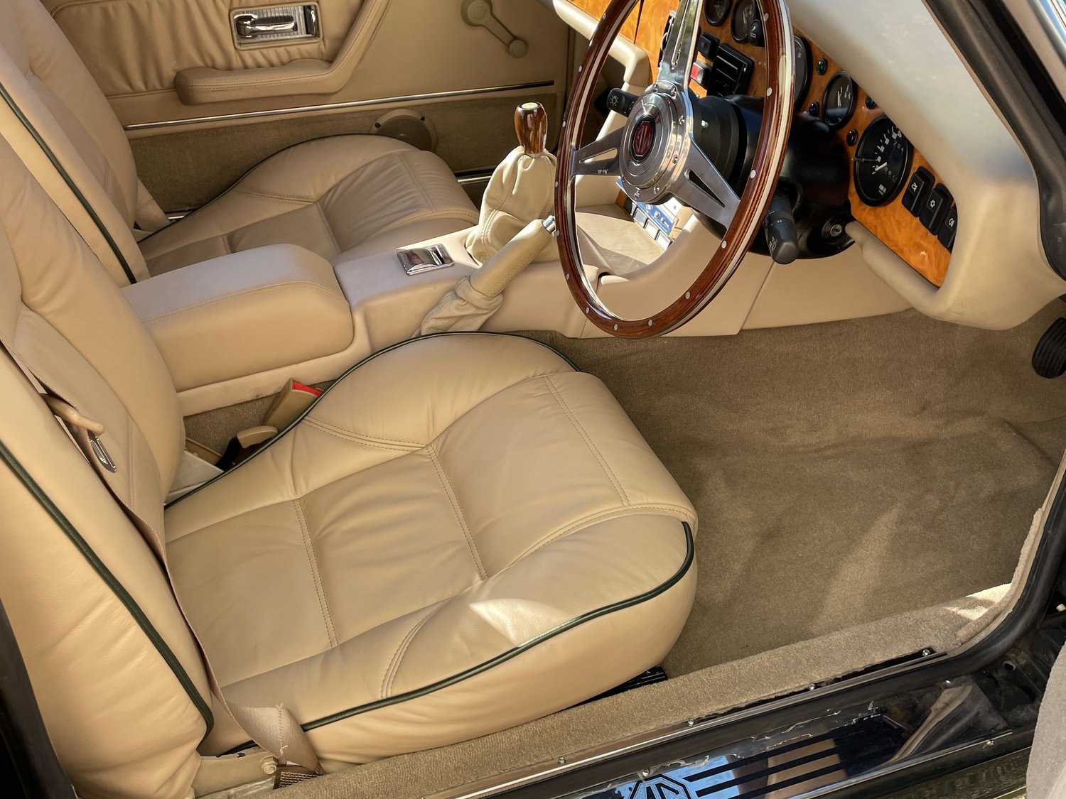 MG Interior