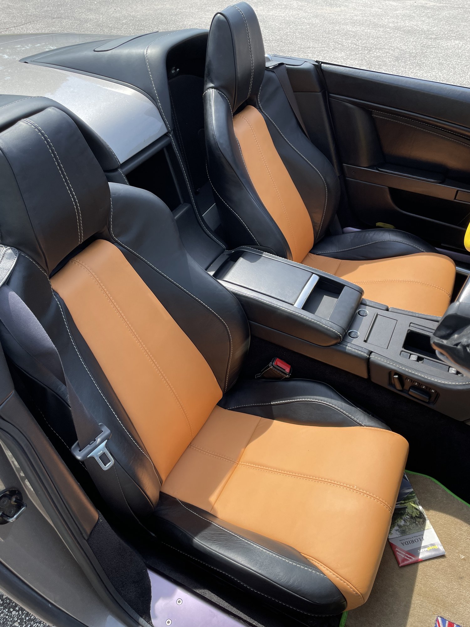 Aston Martin Vantage Interior