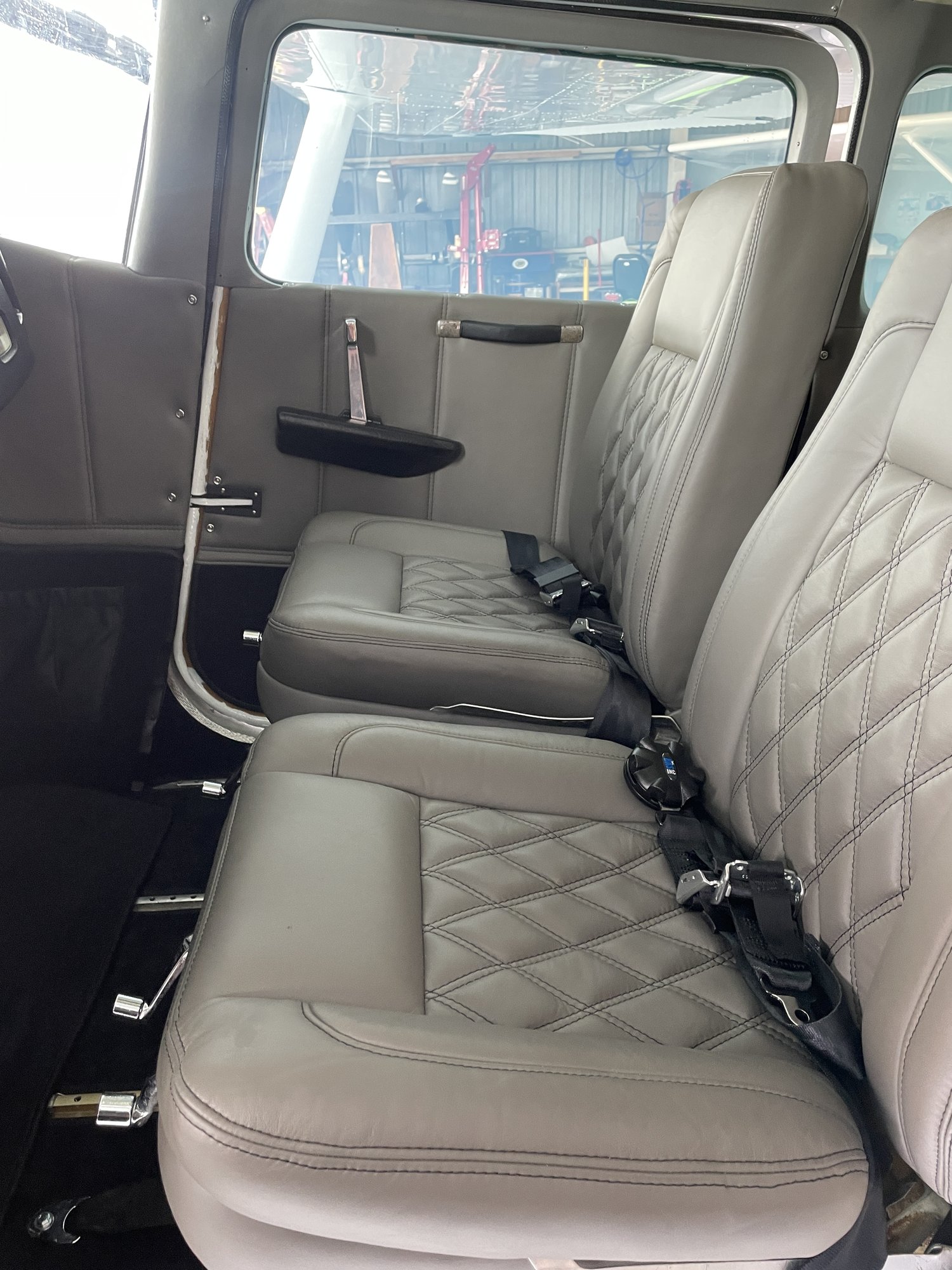Cessna 182 Interior