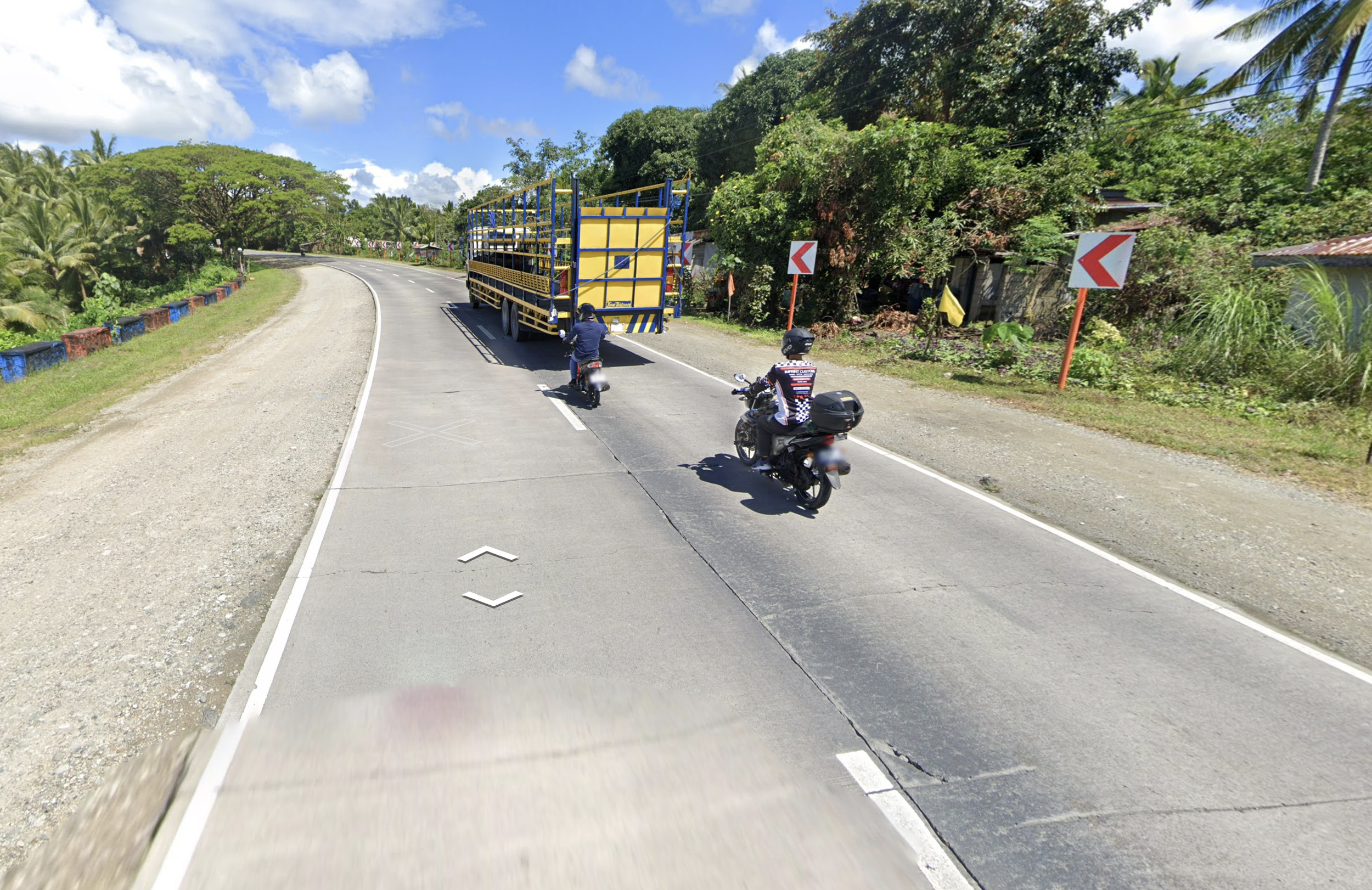 Concrete roads in the Philippines