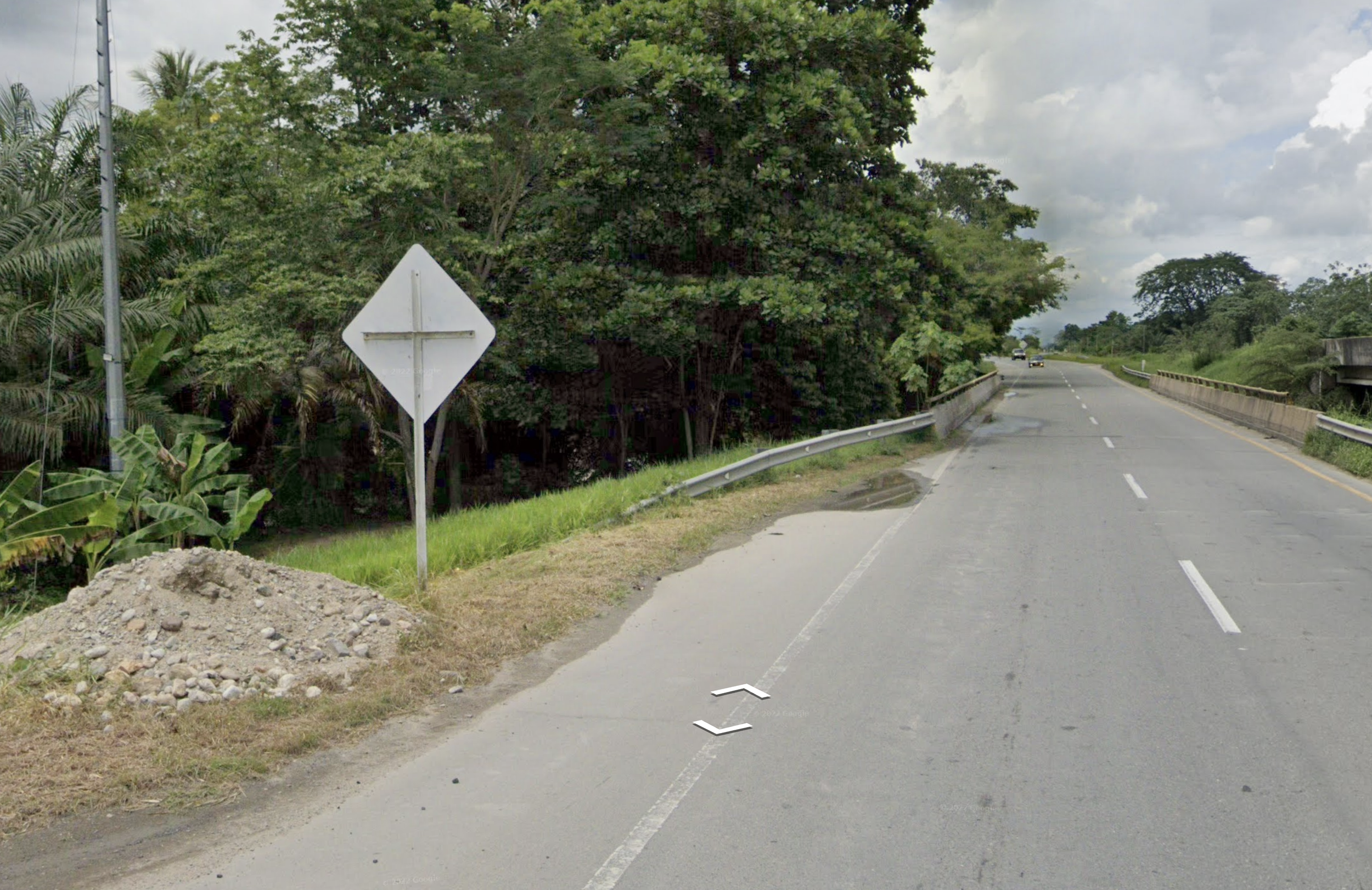 Colombian cross road sign supports