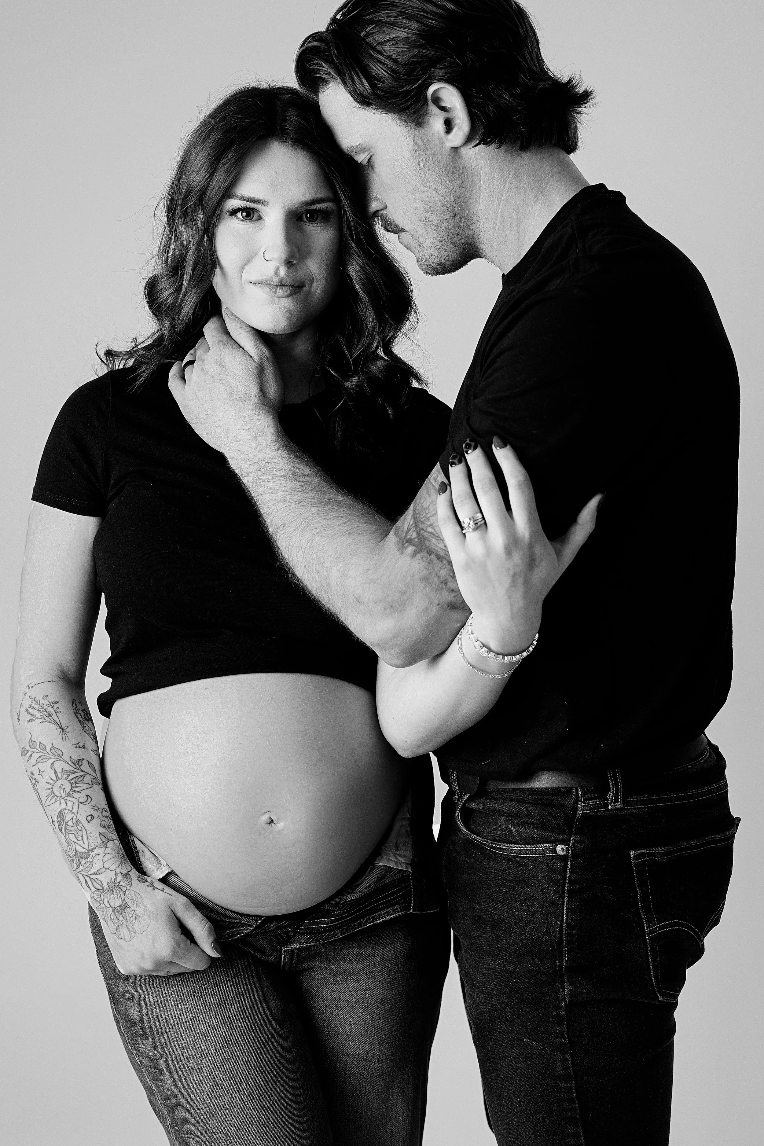 Maternity portrait by Chrissy Lamoureux