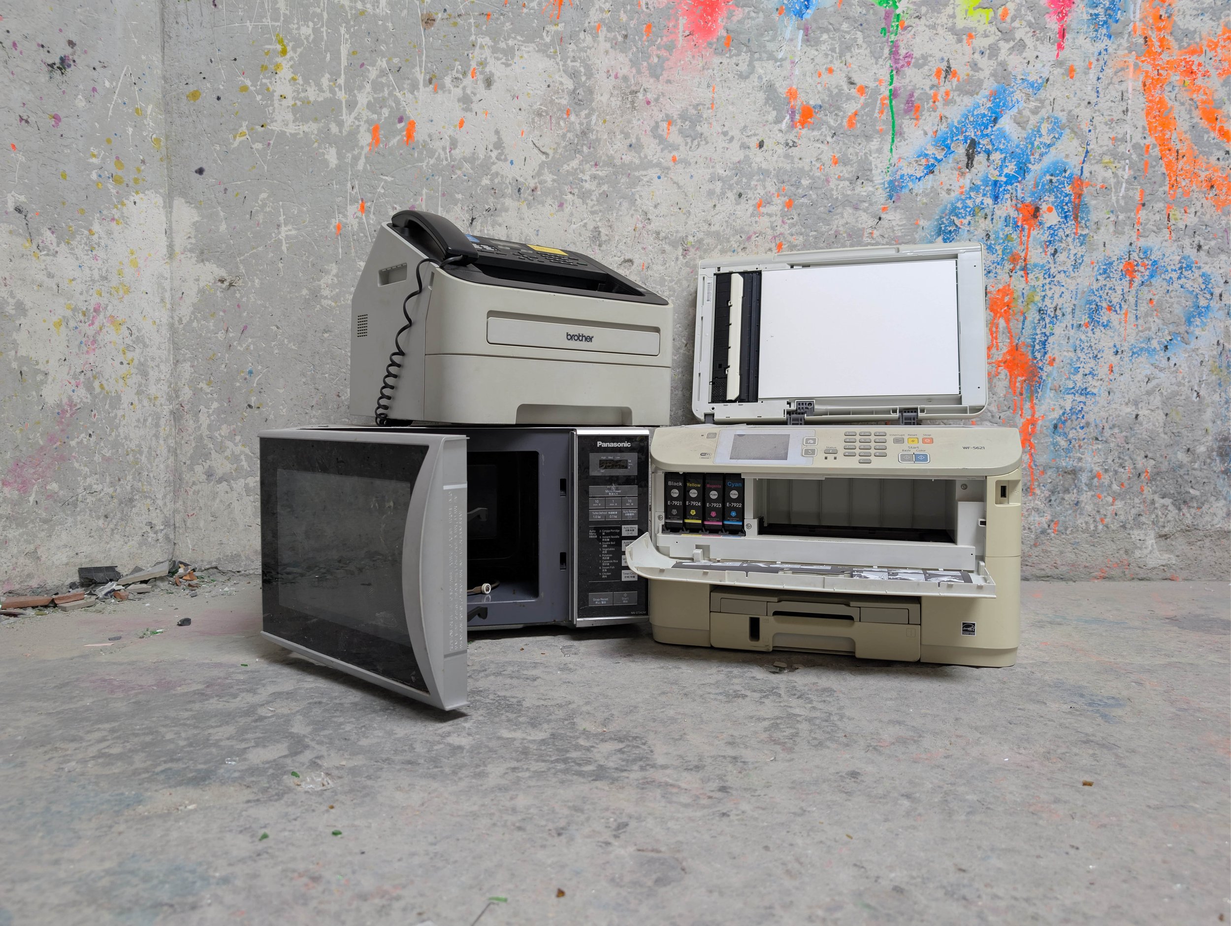 Smashing electronics