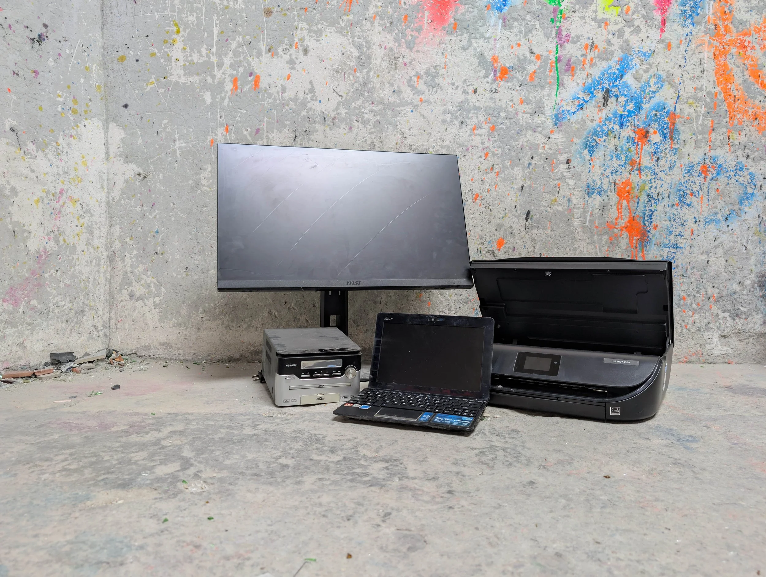 Smashing electronics