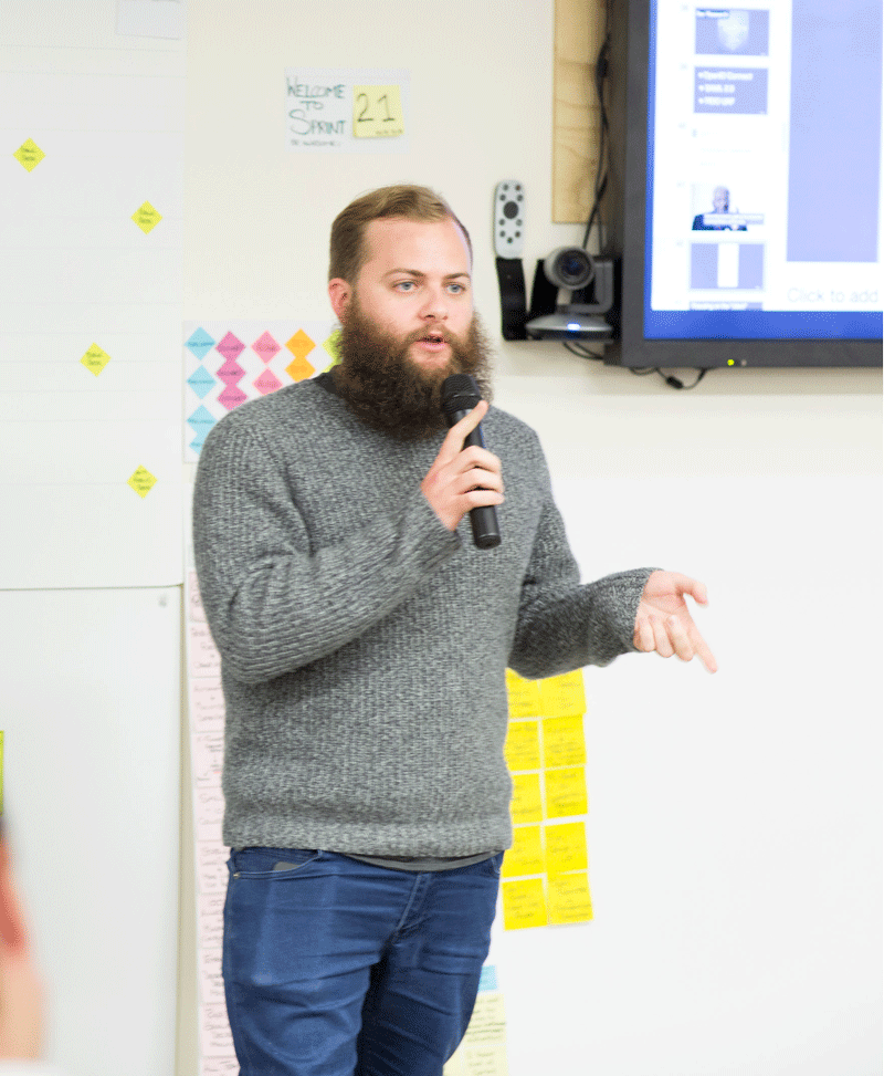 Joke gif of me presenting to an audeince