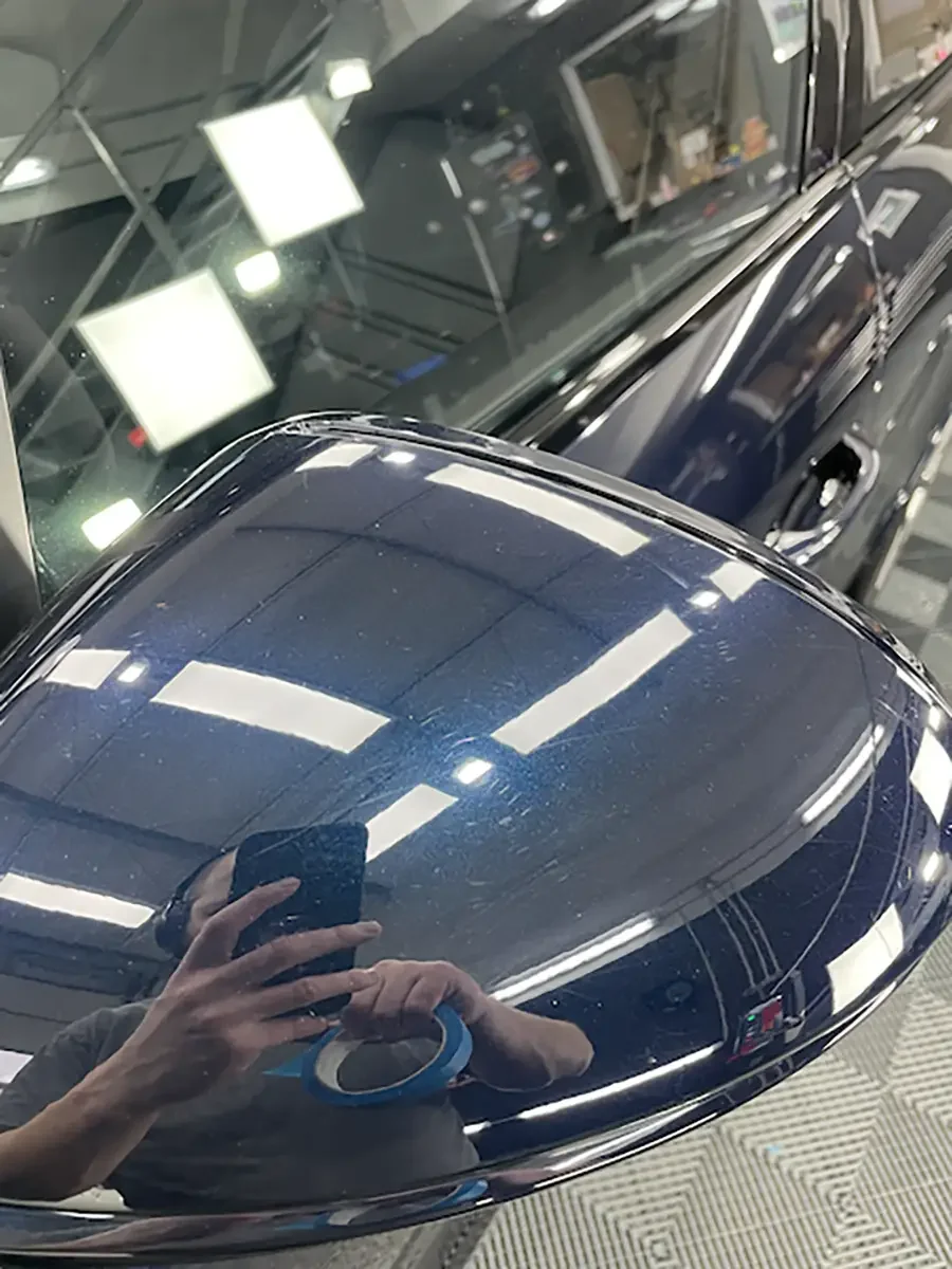 Porsche Neuwagen: Kratzer am Spiegel – Spotkorrektur