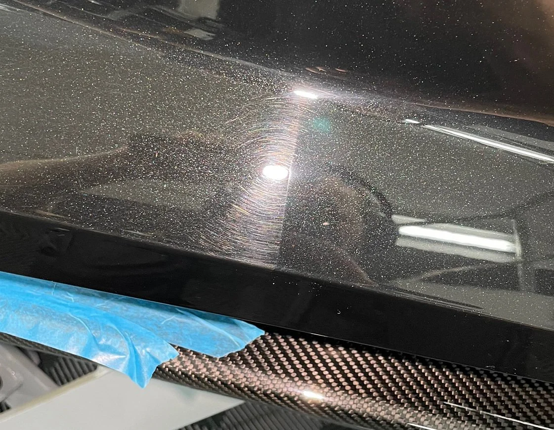 Glanz-Detail nach Aufbereitung – Reflexionen zeigen defektfreie Fläche, Hamburg