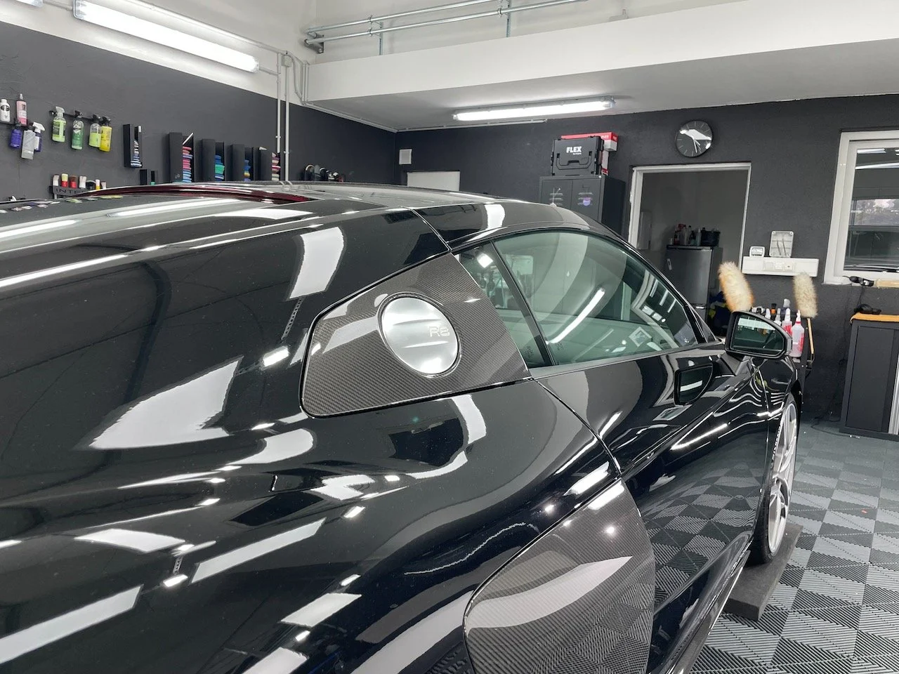 Audi R8 Heckdetail nach mehrstufiger Lackkorrektur und Keramikversiegelung