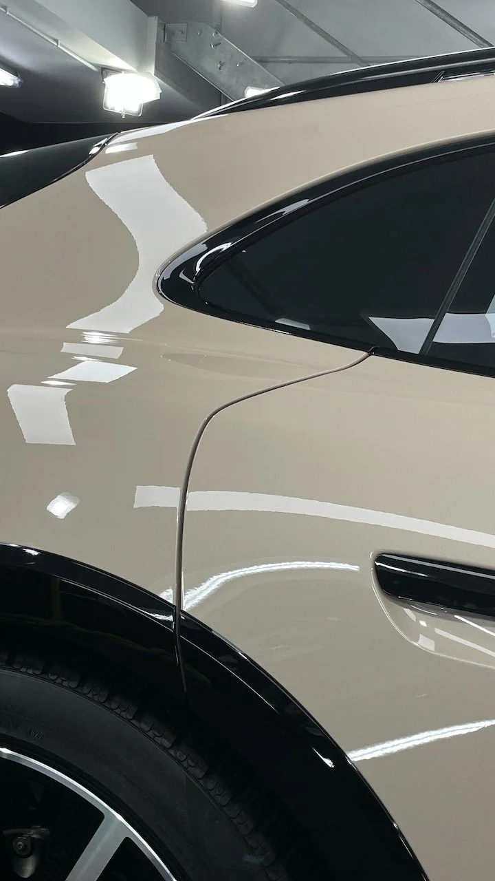 Porsche Taycan Turbo S nach SunTek PPF und Keramikversiegelung