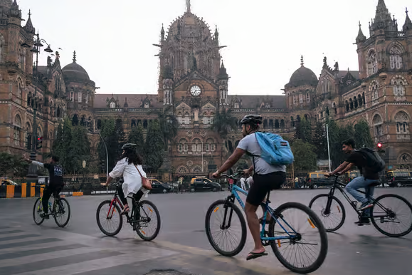 Mumbai bike tour screenshot