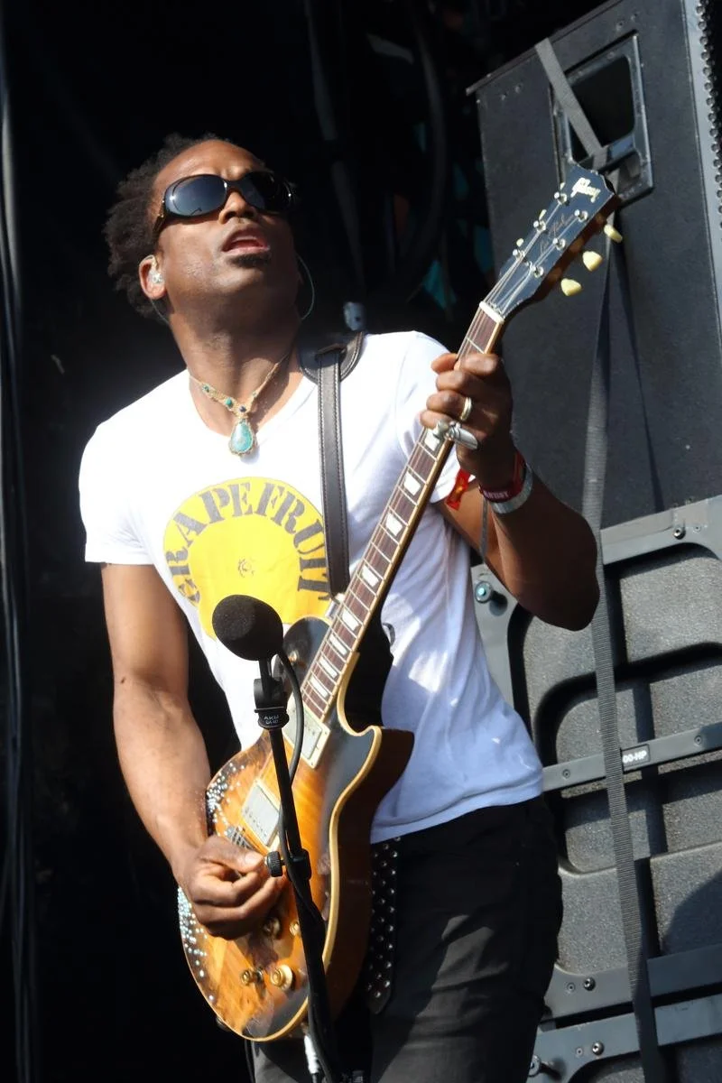 Captain Kirk / The Roots