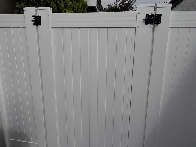 Gates fence installation — after photo