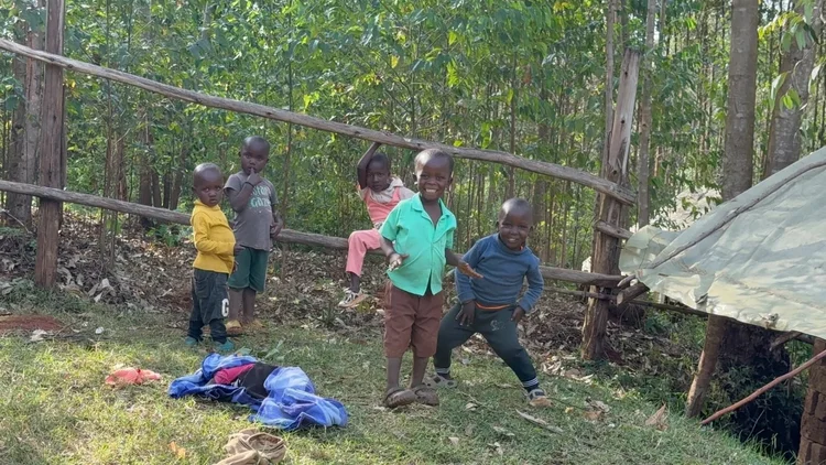 Children in a Kisii community