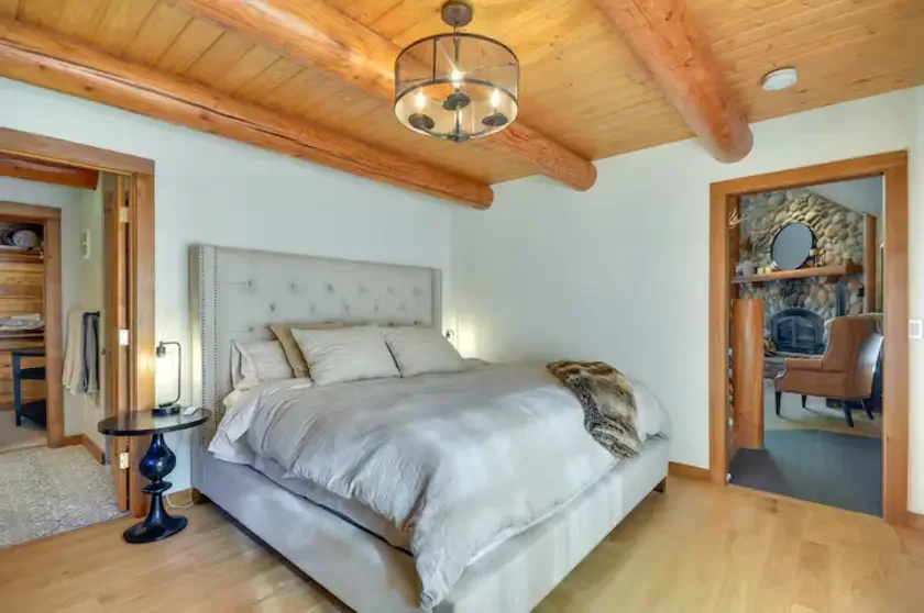 A private bedroom, each participant has their own