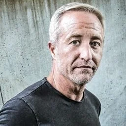 Aaron Loehr