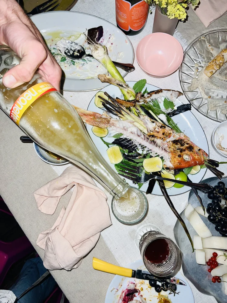WILD TABLE