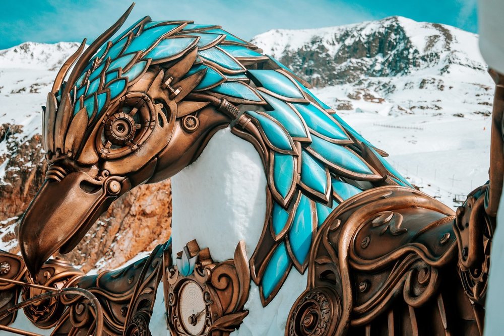 Detail van het festivaldecor met een draak