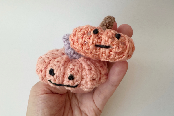 Crochet a Cozy Mini Pumpkin: A Charming Fall Decoration in Just 30 Minutes — finished project by Huipei Zhang