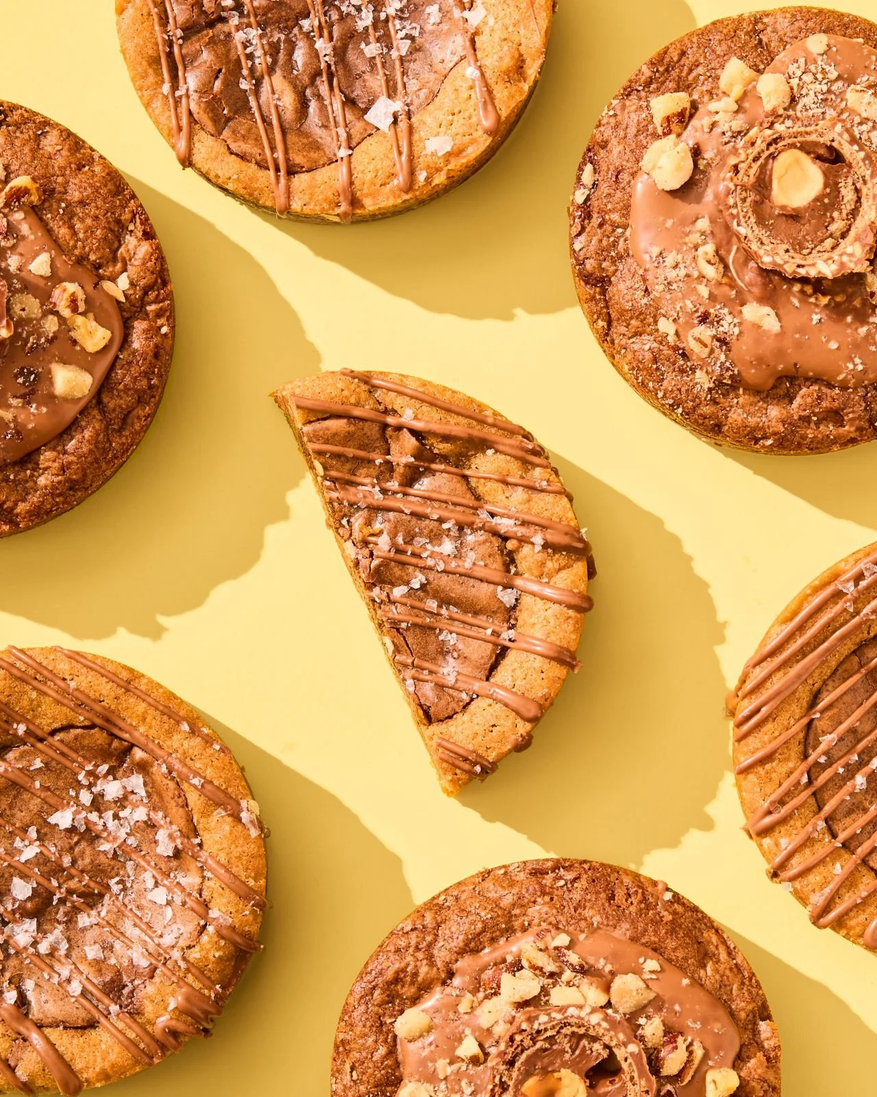 Soulcake-cookies på gul bakgrunn