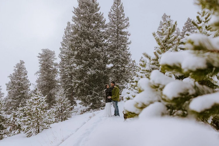 February elopement in Breckenridge, Colorado