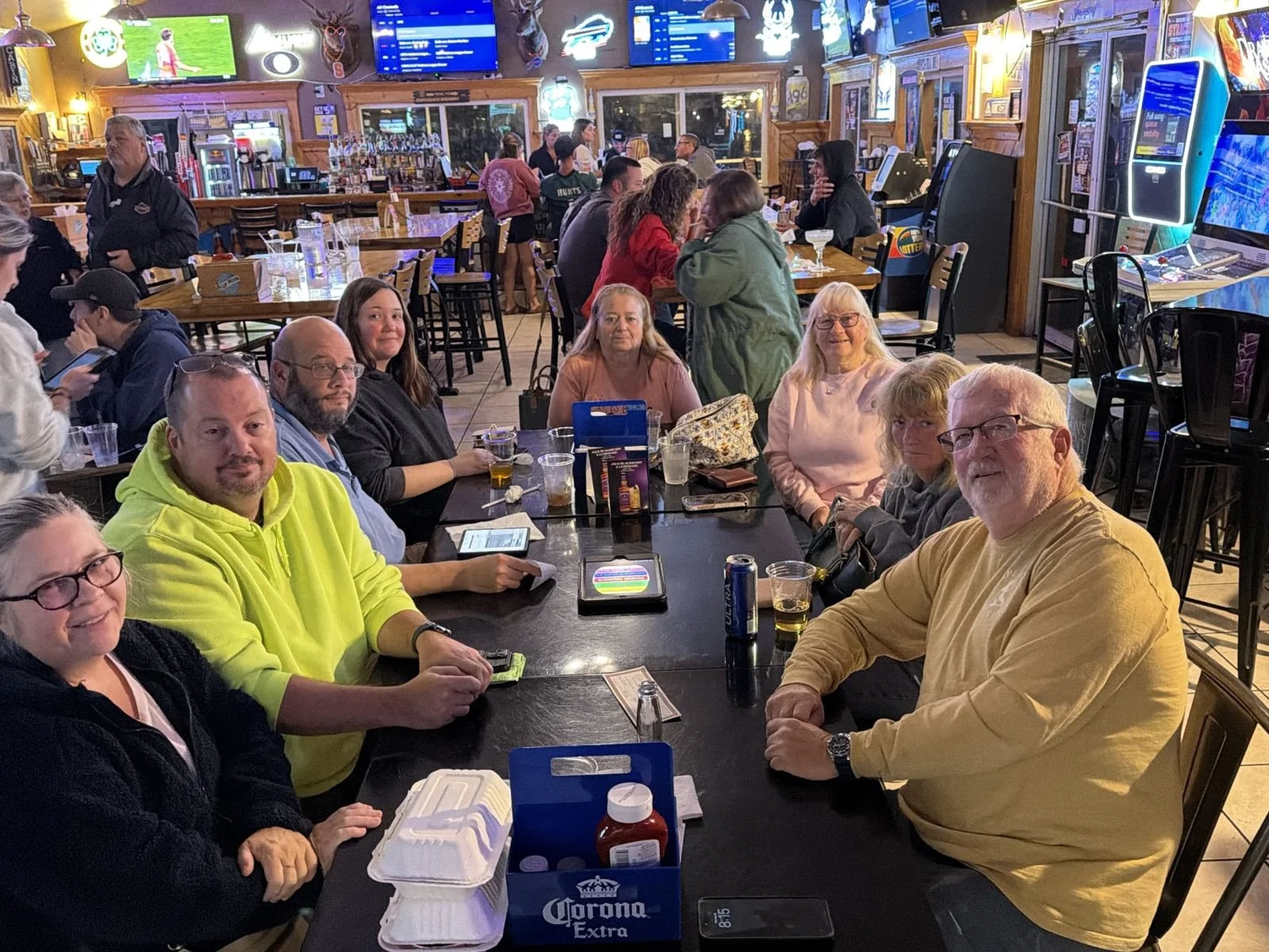 A packed Classy Cat trivia night