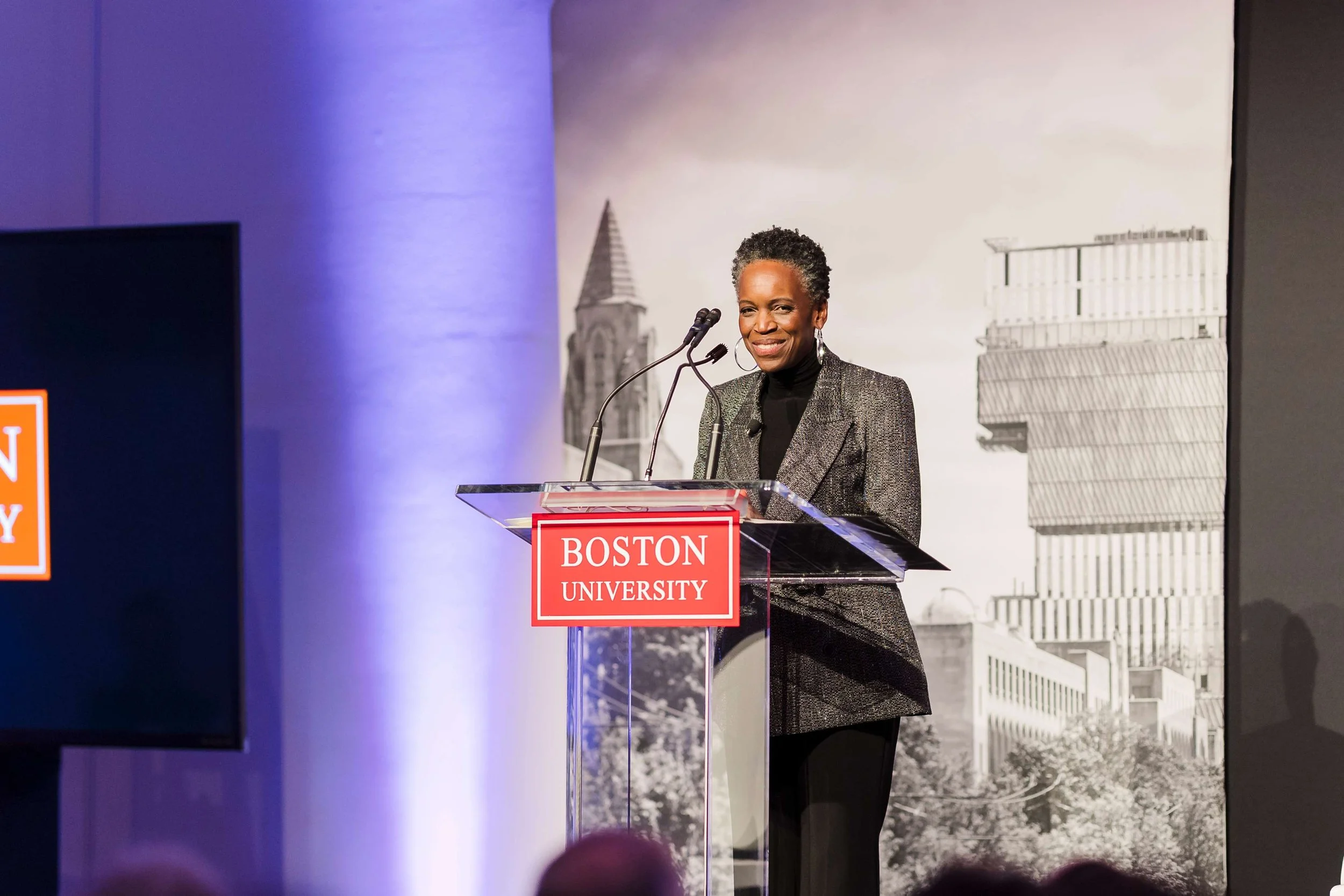 Chicago corporate event photographer capturing keynote speaker — Mark Campbell Productions