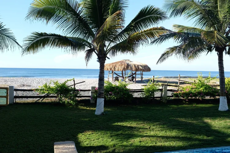 View from 20th St in Manhattan Beach 