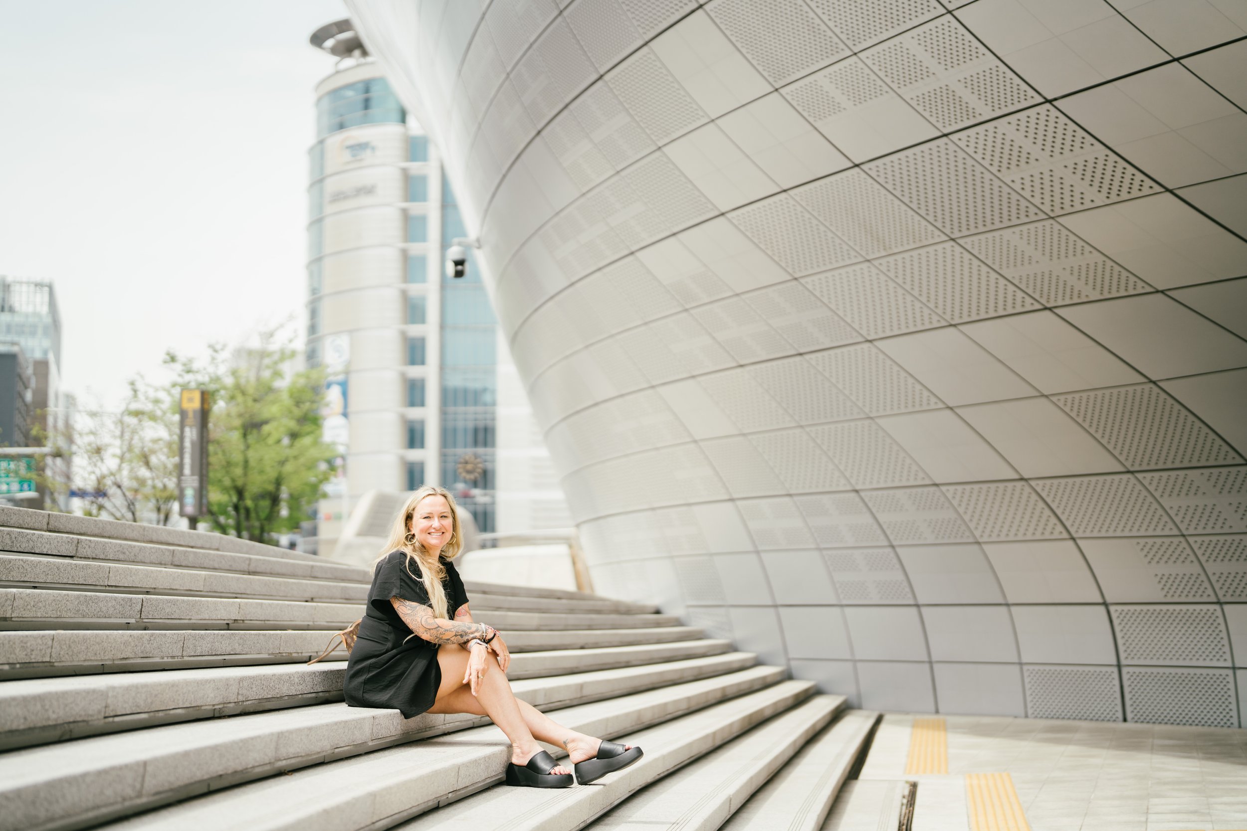 Dongdaemun Design Plaza curves