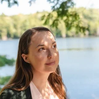 Leah Stokes