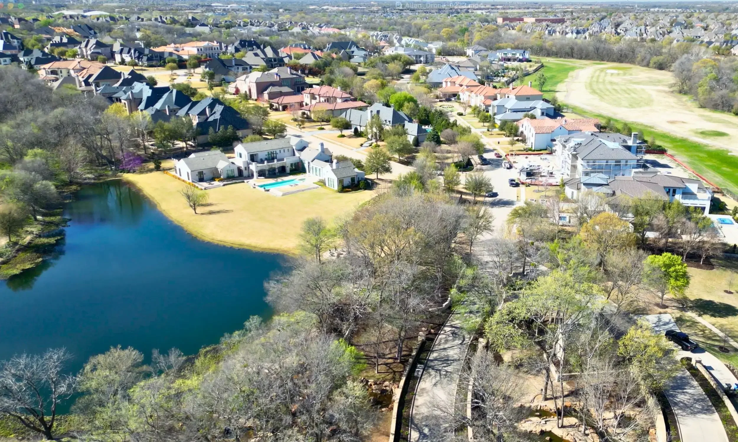 Family neighborhood in Allen Texas with excellent Allen ISD schools and affordable home prices