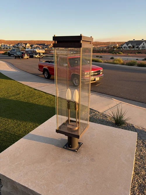 Exterior light fixture cleaning by 3SIXTY Window Washing in St. George, Utah