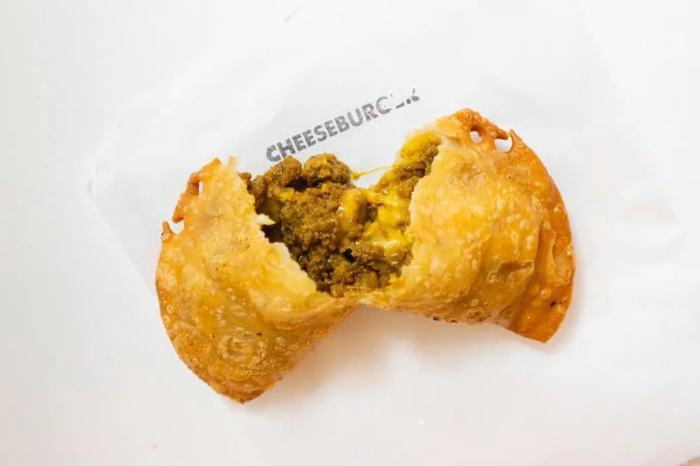 Cheeseburger empanada