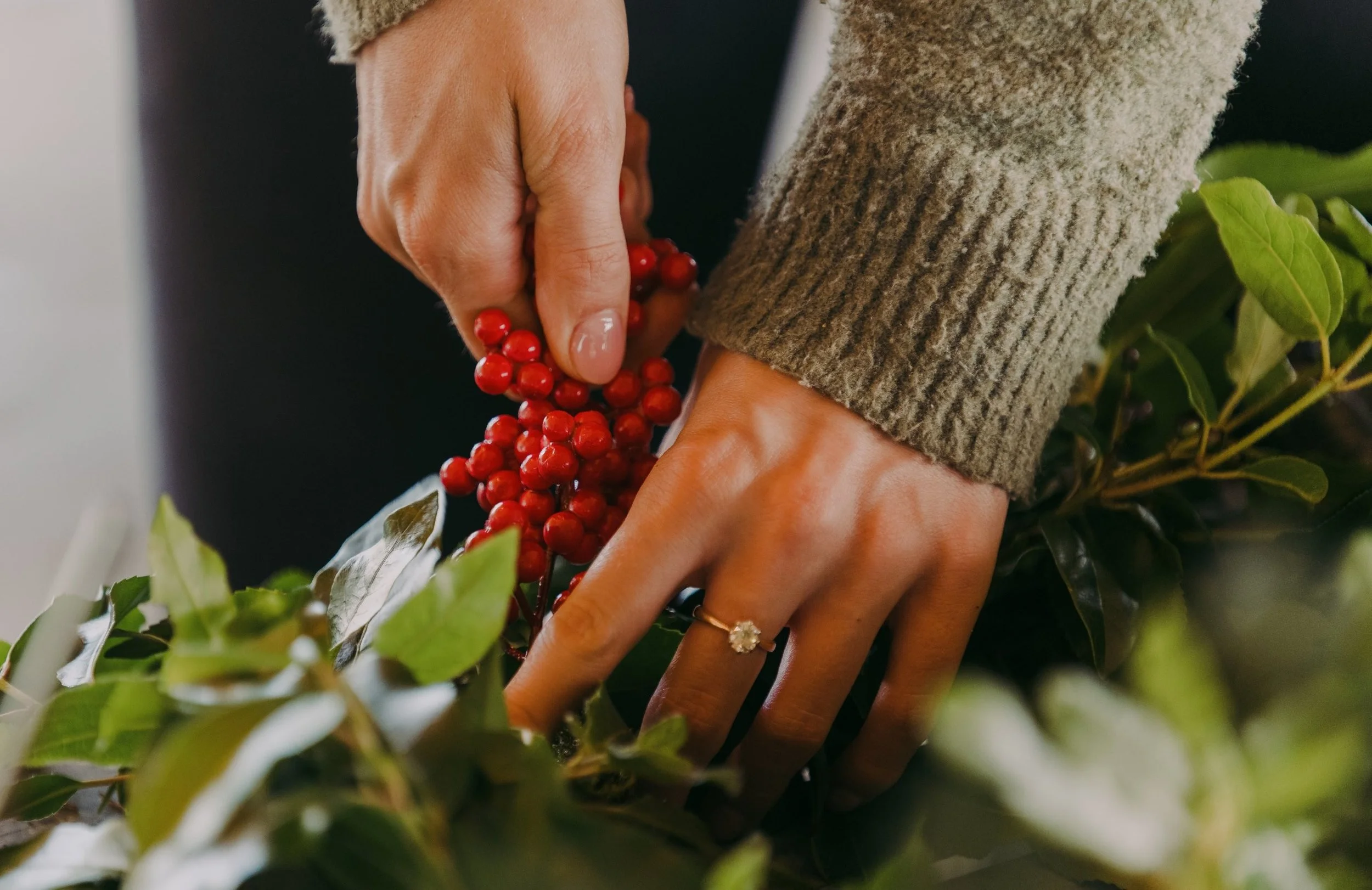 Christmas wreath making workshop with Helensburgh Flowers at the Loch Lomond Arms, Luss