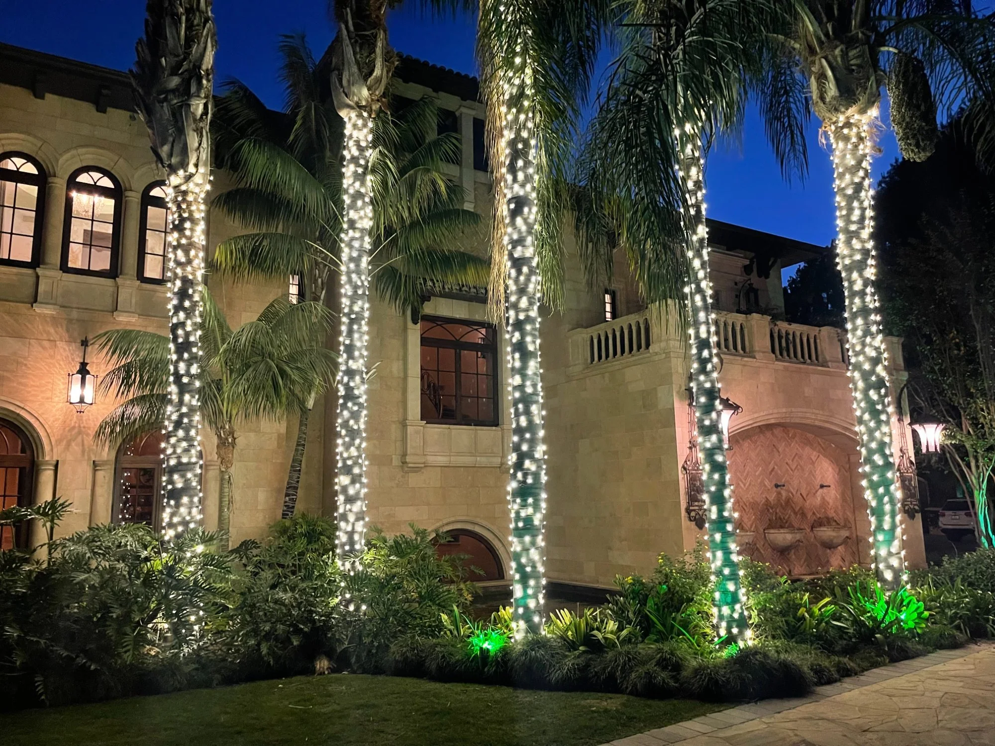 Malibu outdoor lighting by Elegant Outdoor Lights