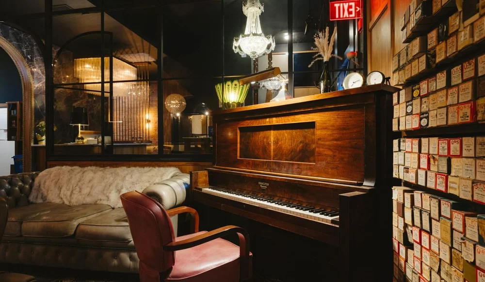 The piano in the lobby