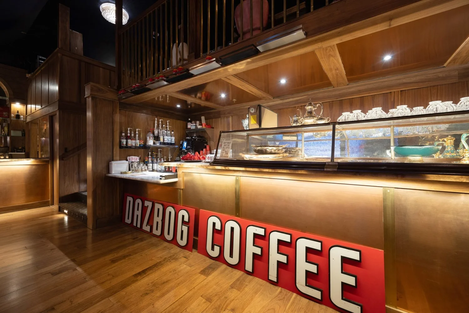 The coffee cafe in the lobby