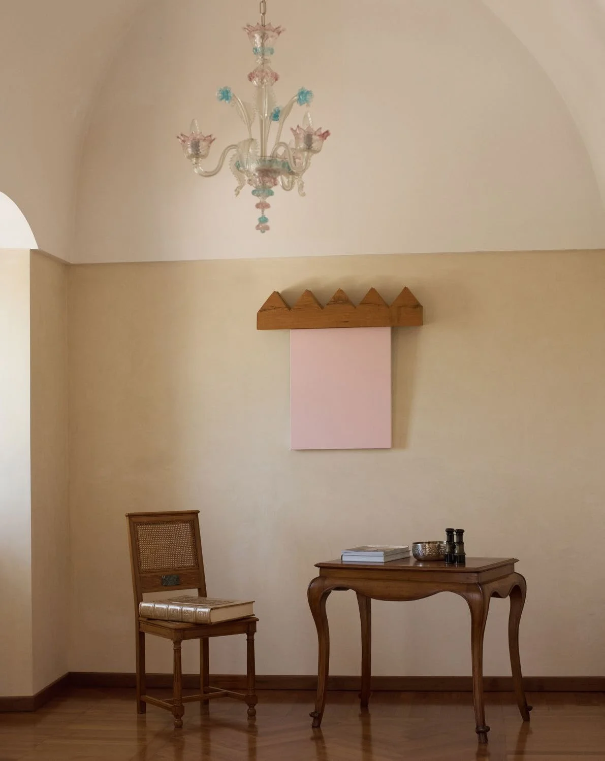 Art Selection and Spatial Composition