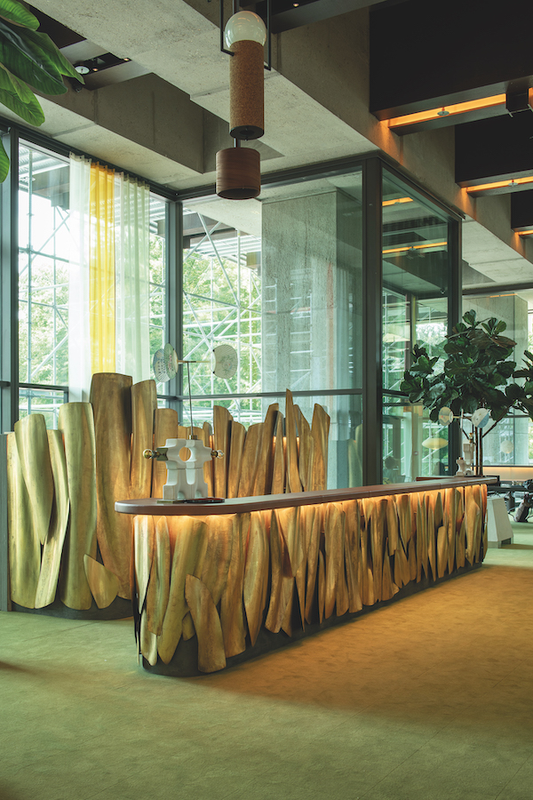 VILLAS Decoration — image from the linked article.