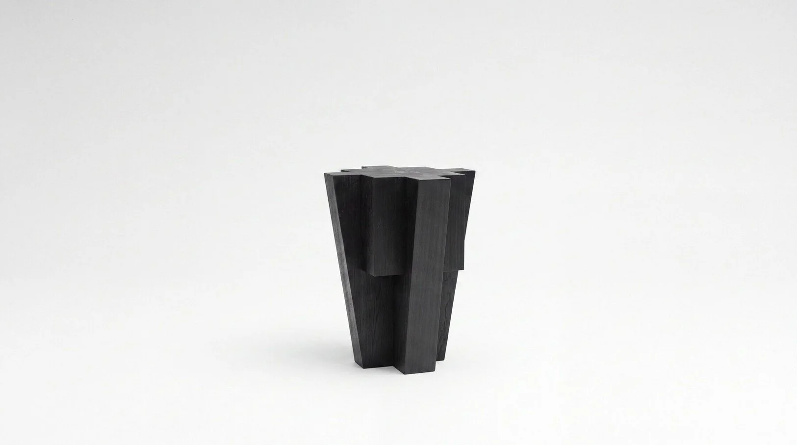 Bunker Side Table by Arno Declercq, complete view