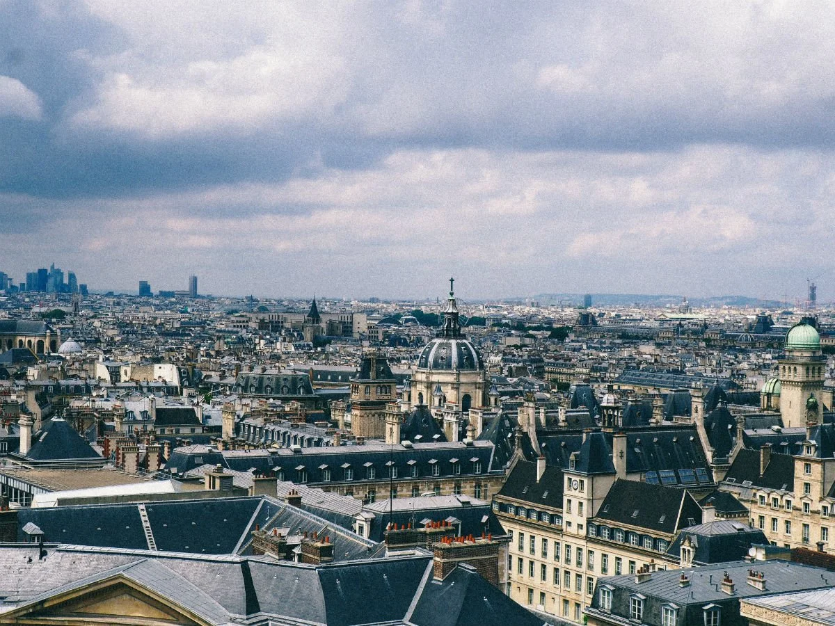 Французские цветочные лавки. Paris with me. Уютное кафе в париже. Paris photoshoot. Монбель париж.