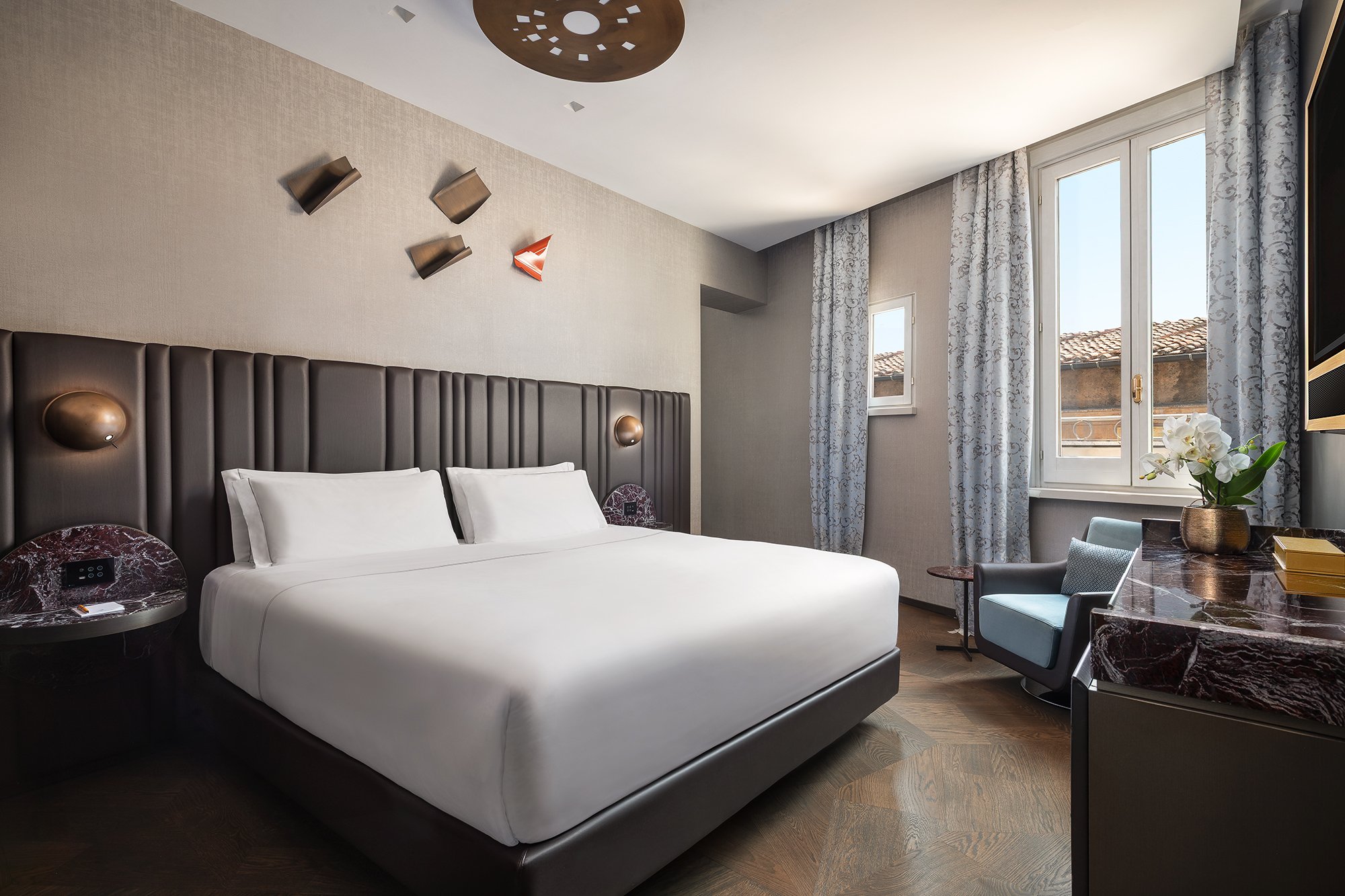 Guest bedroom at The Pantheon Iconic Rome Hotel